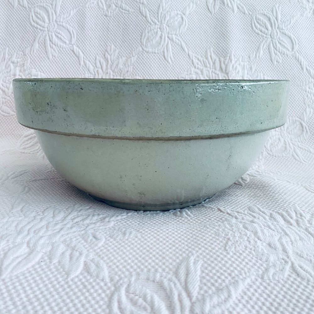 Large Stoneware Farmhouse Mixing Bowl